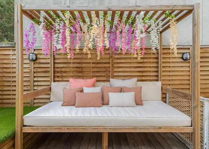 Rose&garden - Eiffel Tower Apartment Paris