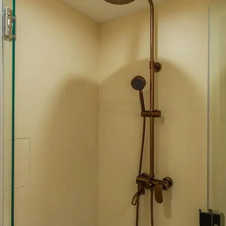 Rose & Garden - Eiffel Tower 巴黎